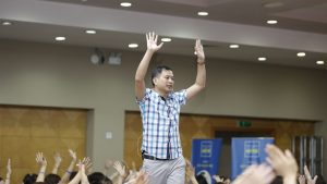 Thầy Hán Quang Dự chia sẻ về bài học bán hàng online